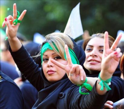Mir Hoszein Muszavi reformpárti iráni elnökjelölt támogatói 